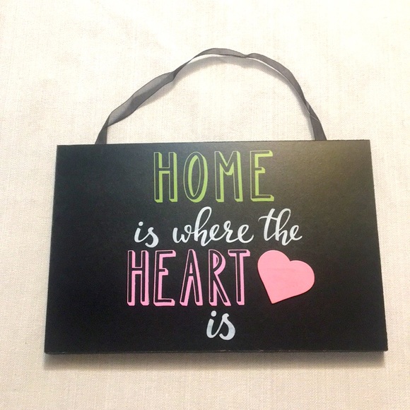 Sign - Picture 1 of 1